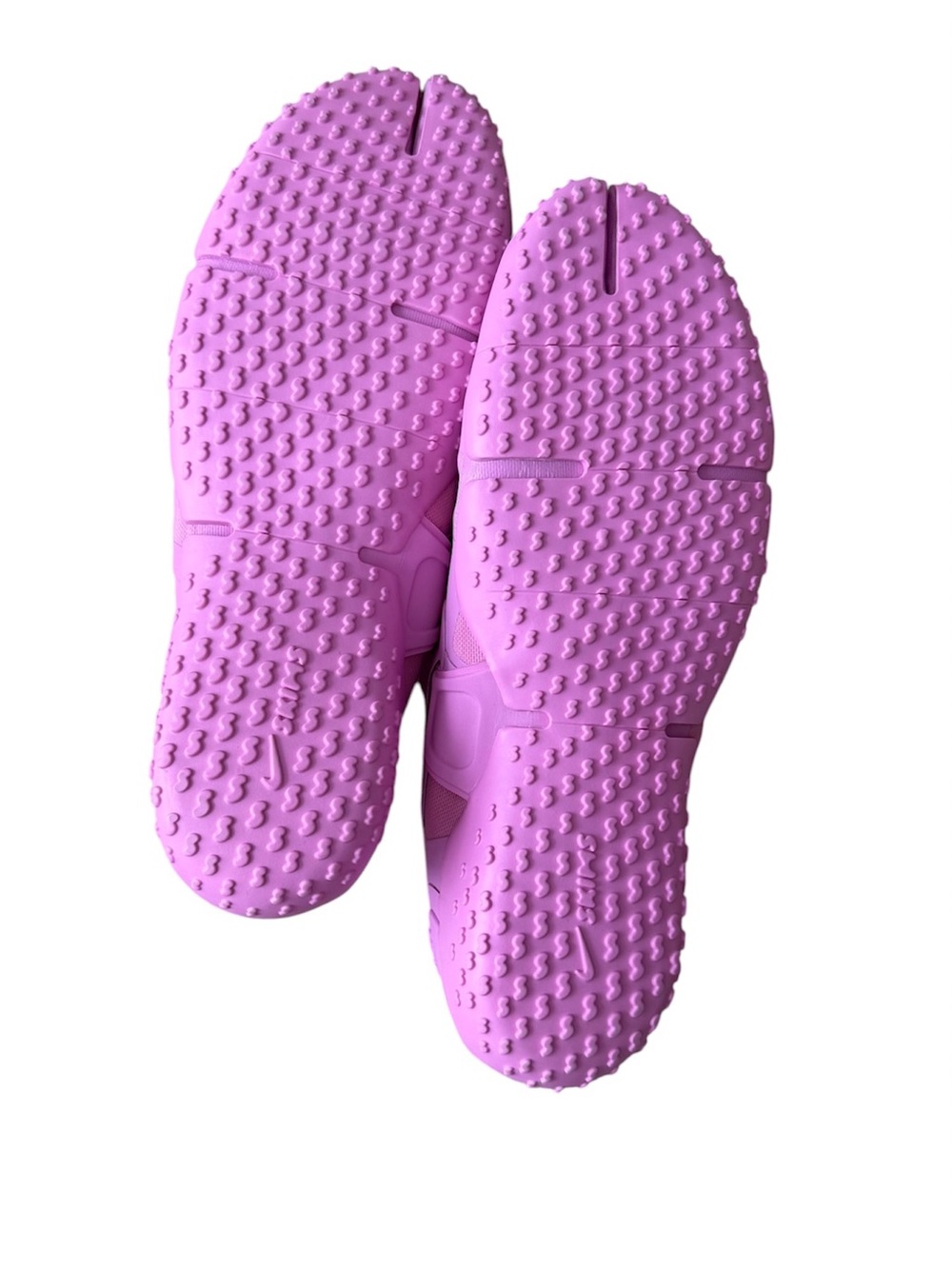 NikeSKIMS Rift Mesh split toe shoe - Picture 7 of 9